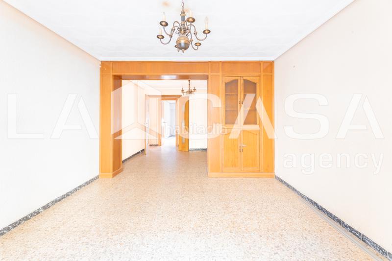 Foto e161b852-7abd-4b02-ac48-59379ba1c421. Flat in Ciutat Jardí Valencia