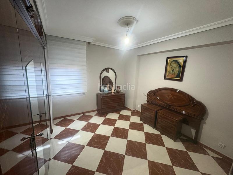 Foto 33030158-93f0-49d4-9ca9-422dce792f24. Flat in Juan XXIII - Rochelambert Sevilla
