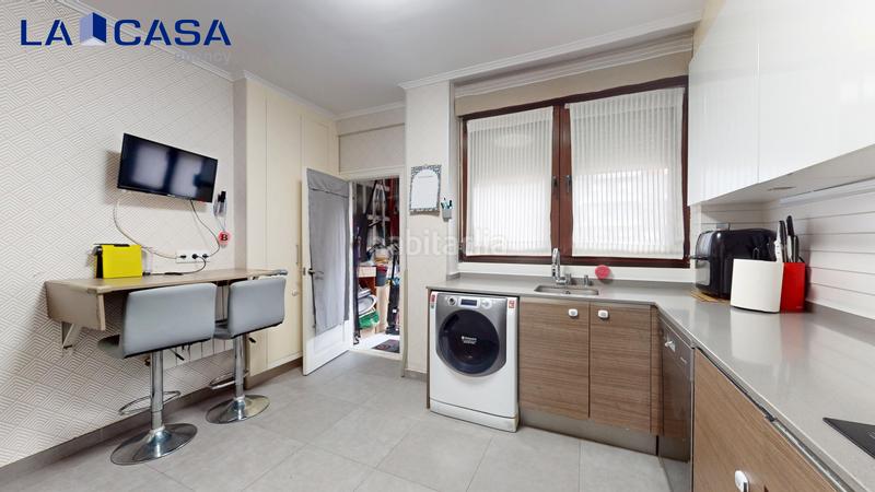 Foto 78680108-01af-4aac-8210-8a0cdfc770fa. Appartamento in Zurbaran Bilbao