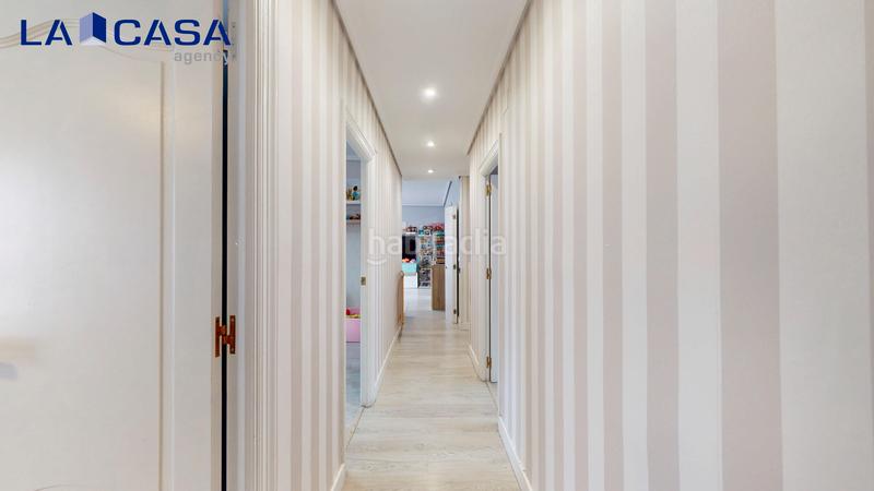 Foto f19013f2-76c3-4667-aed5-7df0c46df8c9. Appartamento in Zurbaran Bilbao