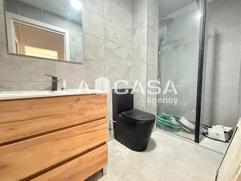 Foto fbdb7f19-1a0d-408c-9a6b-8fac813d8b05. Erdgeschoss mit heizung in Canovelles