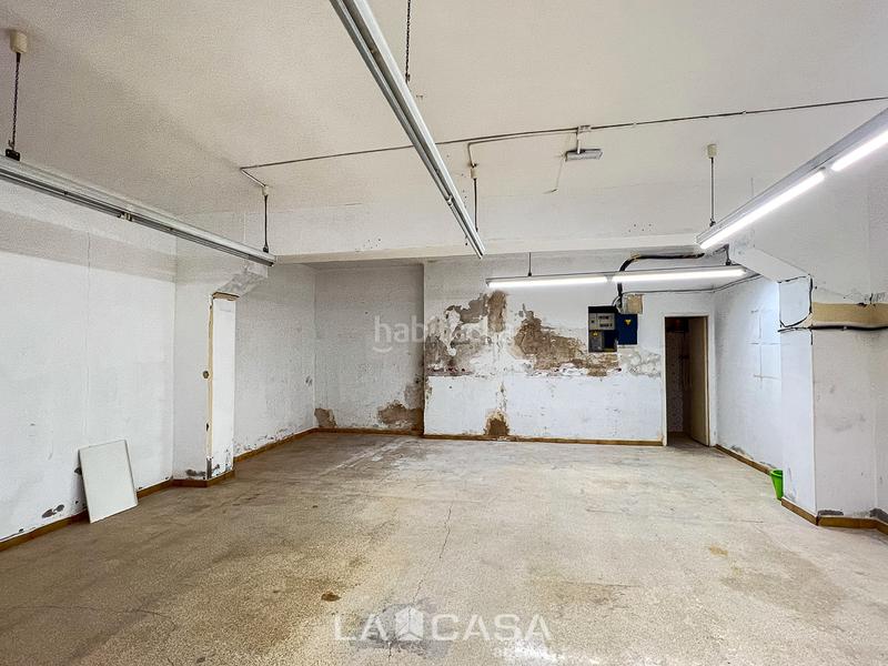 Foto 44bc0cac-8cb0-41ba-a25d-f0e0219e351f. Local comercial  calle florida de la, lhospitalet de llobregat en Hospitalet de Llobregat (L´)