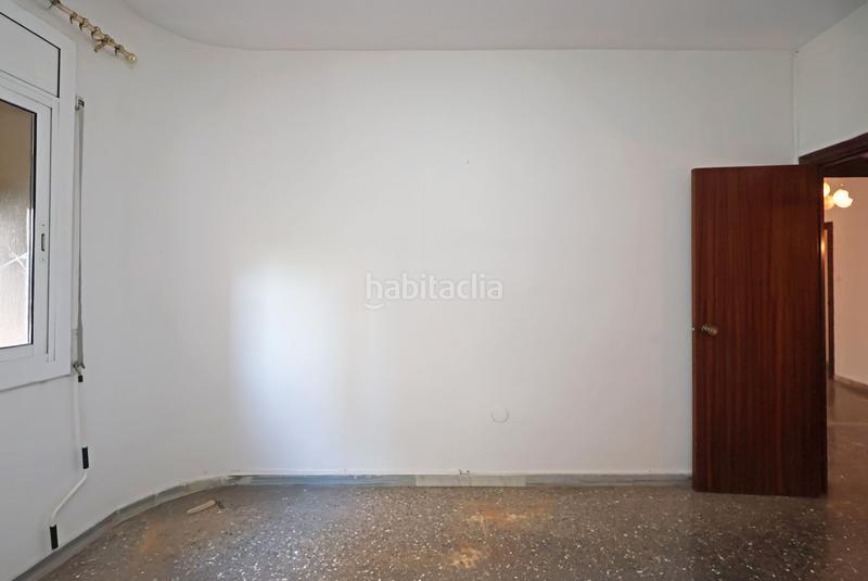 Foto d3d6e591-06bd-4a38-b029-9ff64a764a5a. Pis amb aparcament a La Plana Esplugues de Llobregat