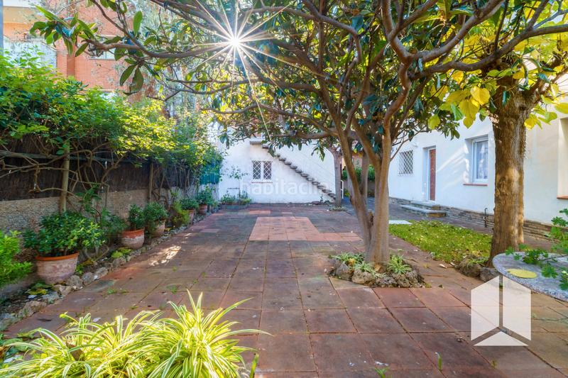 Foto 7aa92a95-c354-4f5c-b85c-f70f18b3ca1a. House with parking in Lluminetes Castelldefels