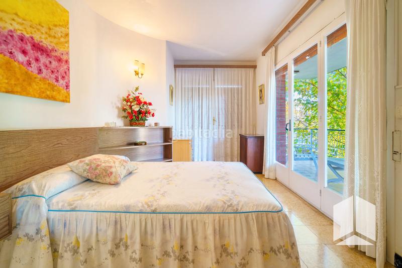 Foto ffd8a860-7f36-4564-8e40-72d3d49944b1. House with parking in Lluminetes Castelldefels