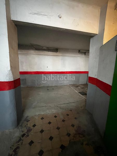 Foto ffd034a0-e618-417c-a9b6-ab751e8d526d. Aparcament cotxe a Llefià Badalona