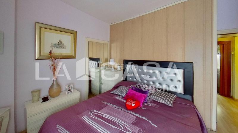 Foto a049bdc8-f5f0-40f9-8e42-f226516c3a47. Appartamento in La Verneda - La Pau Barcelona