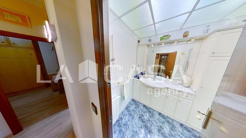 Foto cad95672-0934-458d-8903-4e99ac6cd660. Appartamento in La Verneda - La Pau Barcelona