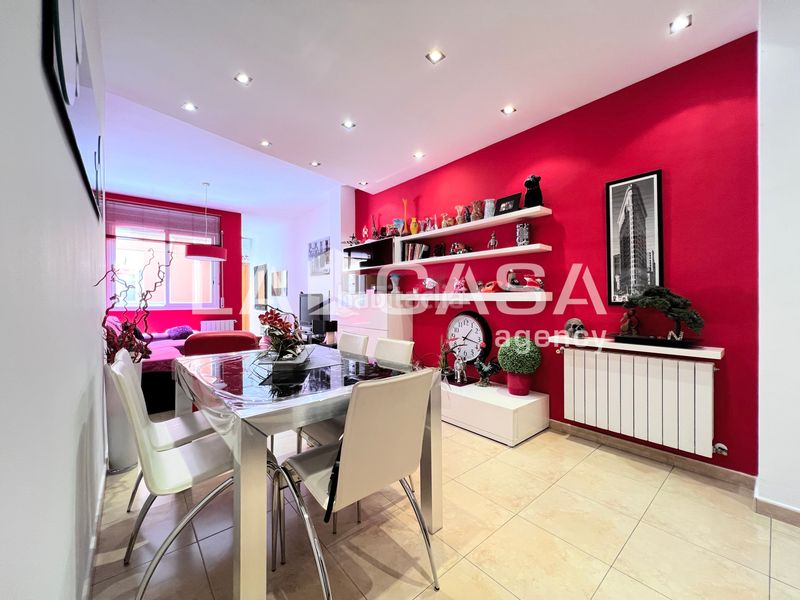 Foto c4a13b75-d4c1-4fed-a22a-97f90f665331. Pis amb calefacció a La Salut Badalona