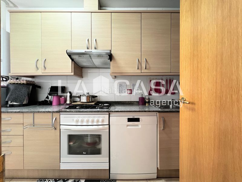 Foto f3ed4df7-b366-4b3d-a418-e0a6c2218db2. Pis amb calefacció a La Salut Badalona