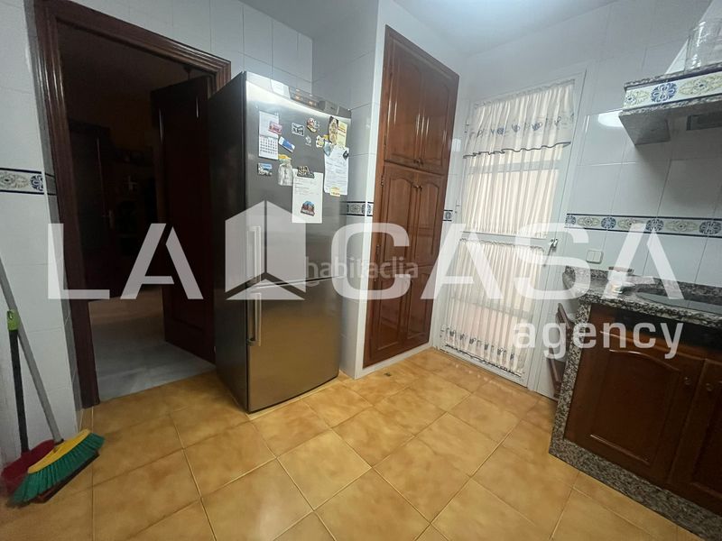 Foto 0c8265cd-c46c-4e79-8dff-f9315b003836. Casa adossada amb calefacció aparcament a Vista Azul - Consolación Dos Hermanas