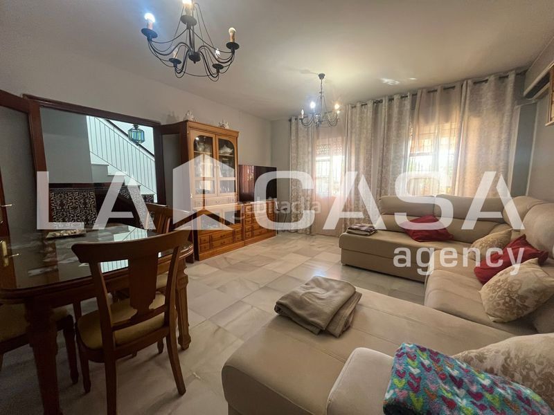 Foto ae2acda3-a5bd-4658-ba37-b969610dd97a. Casa adossada amb calefacció aparcament a Vista Azul - Consolación Dos Hermanas