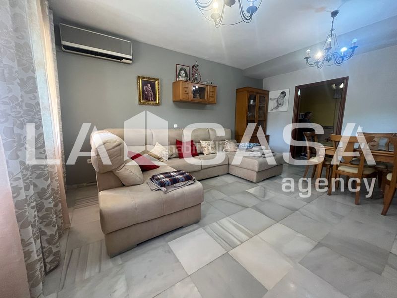 Foto b7f491cb-f8a4-4639-9212-086158cacf67. Casa adossada amb calefacció aparcament a Vista Azul - Consolación Dos Hermanas