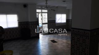 Local Comercial  Séneca. Local comercial de 95 m con 1 baño en algeciras