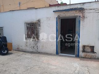 Casa a La Granja - La Colina - Los Pastores. Casa de 35 m con 1 dormitorio en algeciras
