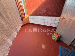 Casa a La Granja - La Colina - Los Pastores. Casa de 113 m con 5 dormitorios y terraza en algeciras