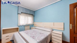 Pis a San Ignacio-Elorrieta. Piso de 56 m con 2 dormitorios y ascensor en antxeta kalea, bilb