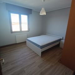 Flat in La Paz - El Carmen - Anunciación. Piso de 90 m con 4 dormitorios y ascensor en sestao