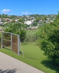 Appartamento in Costa Cunit - Els Jardins - Els Rosers. Terreno para edificar de 803 m en costacunit