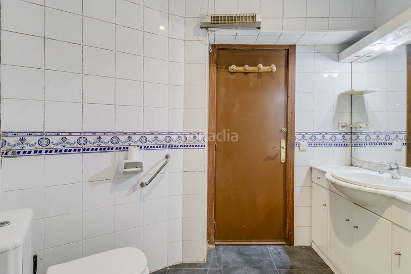 Foto dde156e0-6c41-4328-9381-25f7a1d91cc9. Planta baixa a Congrés - Indians Barcelona
