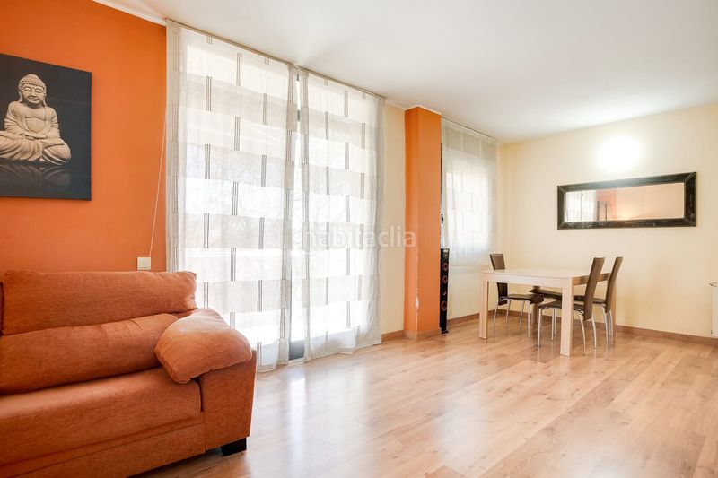 Foto 3533a9f1-9257-467e-b472-1cbfae90a1a7. Pis amb calefacció aparcament a Sant Joan Baptista Sant Adrià de Besòs