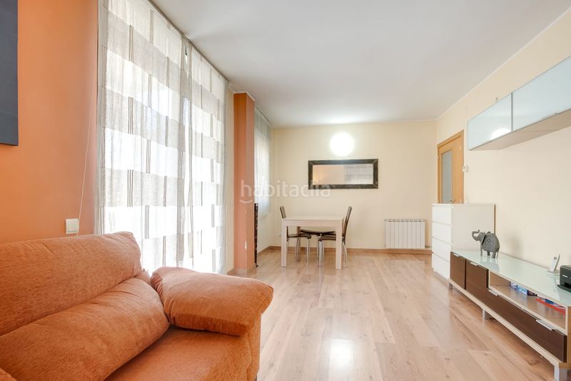 Foto e81ca374-5a87-4855-9678-7a897815d254. Pis amb calefacció aparcament a Sant Joan Baptista Sant Adrià de Besòs