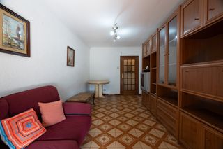 Pis  Pau casals. Piso de 83 m con 3 habitaciones y ascensor en pau casals, lhospi