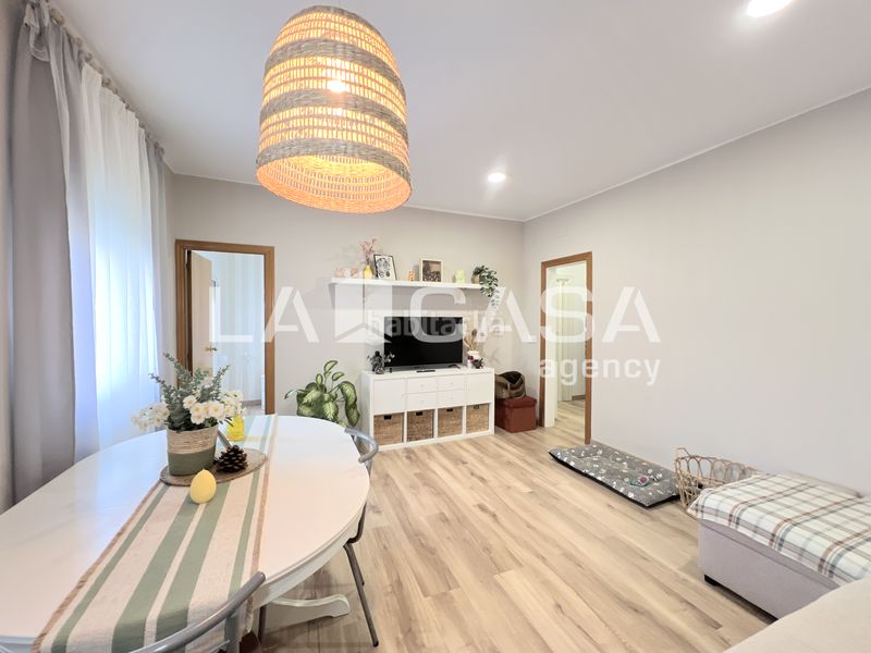 Foto 0eb70281-d497-4007-bb48-4229bc9f41b2. Pis a Prosperitat Barcelona