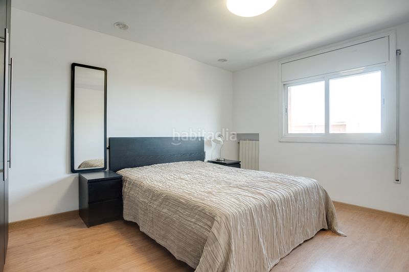 Foto 09d8c7d4-a379-48d3-b145-0d3ed63712fd. Duplex con riscaldamento in La Verneda - La Pau Barcelona