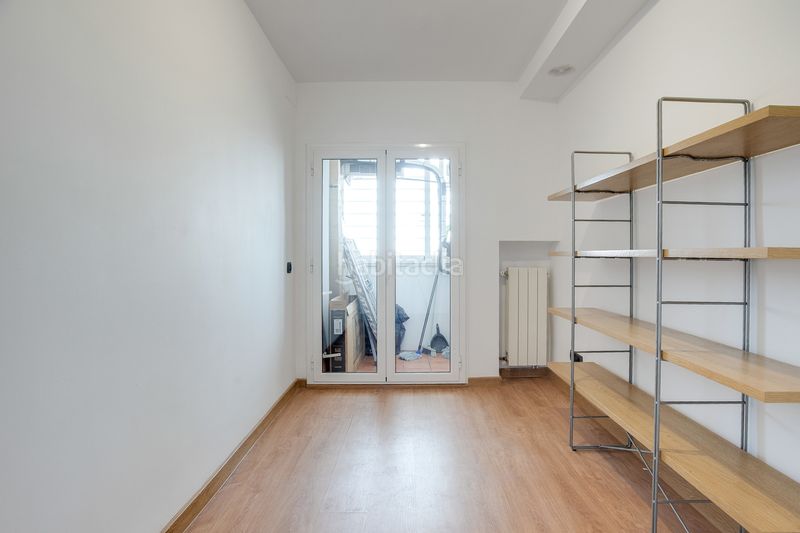 Foto 51600377-c2c2-4a36-a819-bffb07cd8897. Duplex con riscaldamento in La Verneda - La Pau Barcelona