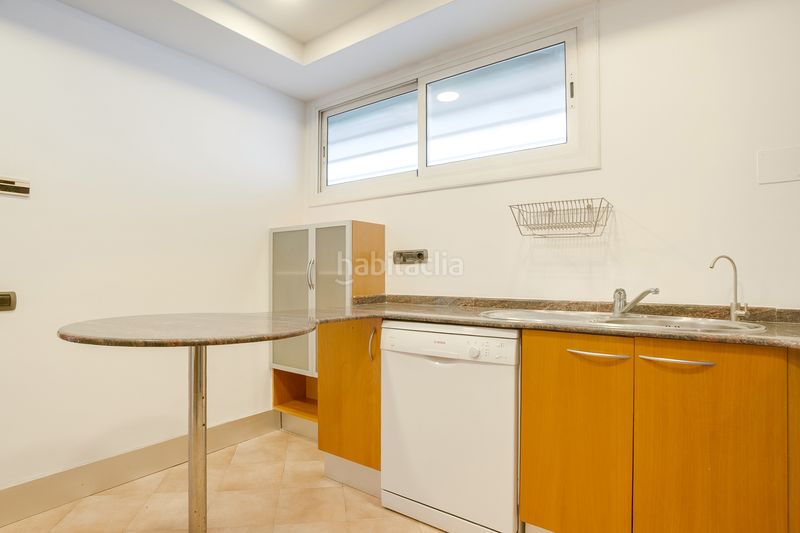 Foto 698c0cce-fee8-469c-acf6-3298d8312989. Duplex con riscaldamento in La Verneda - La Pau Barcelona