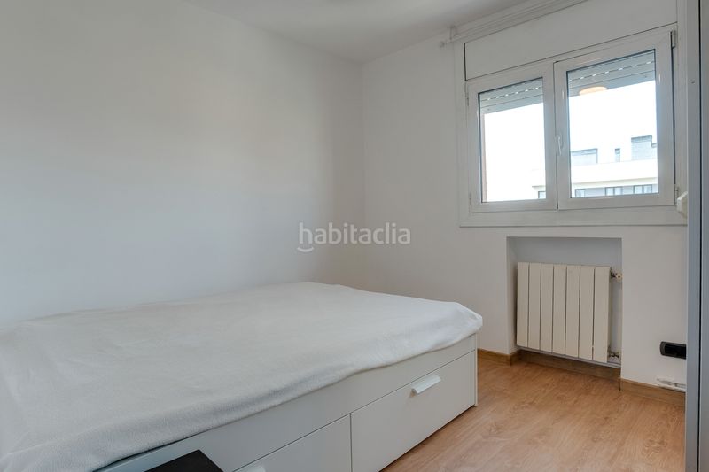 Foto 82fa91cf-e55b-4e1d-9b6a-1dc24e2f236c. Duplex con riscaldamento in La Verneda - La Pau Barcelona