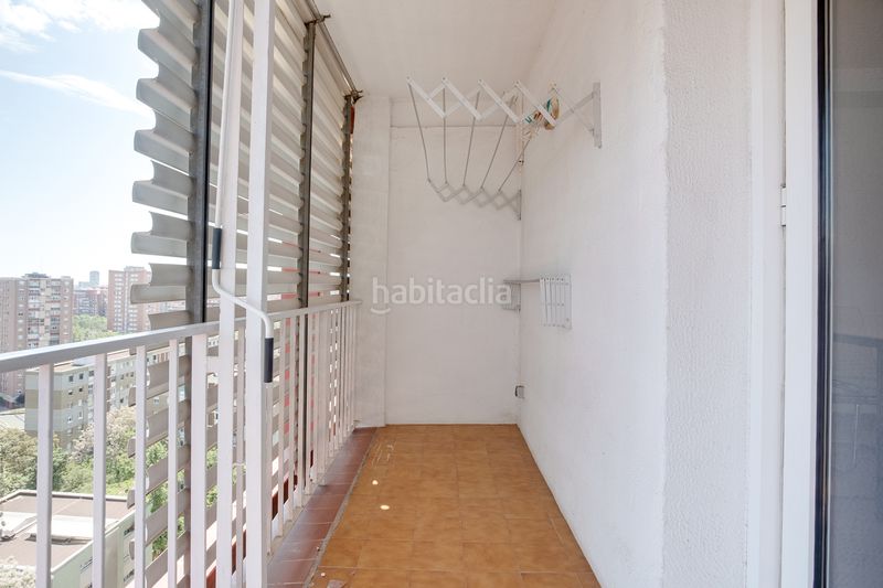 Foto b7e57aeb-5378-4dfc-8c12-f16c6e94456f. Duplex con riscaldamento in La Verneda - La Pau Barcelona