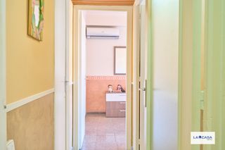 Piso en La Bordeta. Piso de 65 m con 2 dormitorios y ascensor en gava, barcelona