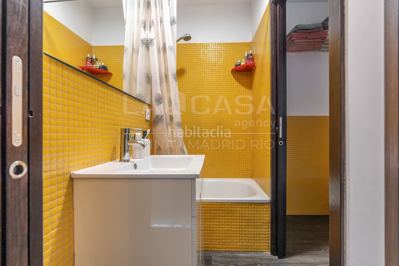 Foto 7a0d531b-13e4-4bcc-993c-dd0a47b2b608. Pis amb calefacció aparcament a Torres de la Alameda