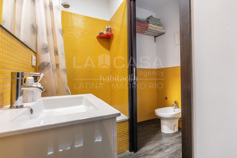 Foto fd41235b-82d7-4899-bee1-54d1959bca15. Pis amb calefacció aparcament a Torres de la Alameda