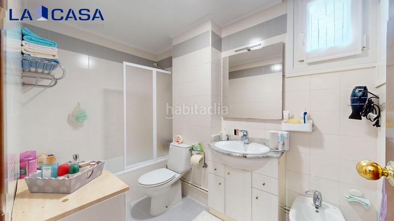 Foto 3a46e6e8-cc3c-4e96-b902-638e5f4c2546. Pis amb calefacció aparcament a Zorrotza Bilbao