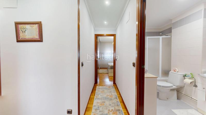 Foto c1bd84c4-2213-48ca-8fb4-0696d6d9e7a0. Pis amb calefacció aparcament a Zorrotza Bilbao