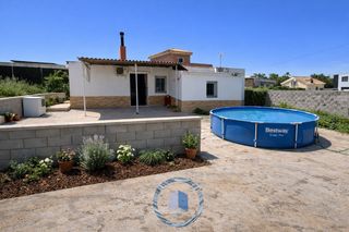 Terreno residencial en Entrenúcleos. Parcela de 879 m en urbanización san federico echaguy, sevilla
