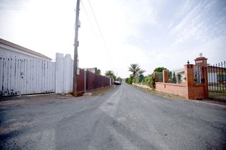 Terreny residencial a Arco Norte - Avda España. Parcela de 804 m para reformar en casquero x, dos hermanas