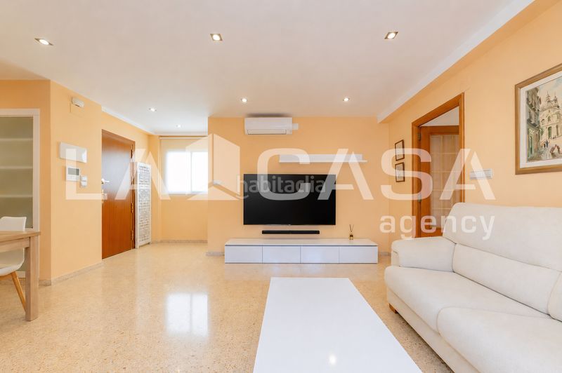 Foto edbbda0f-247c-4237-8a01-97d0bcce3ef7. Pis a Beteró Valencia