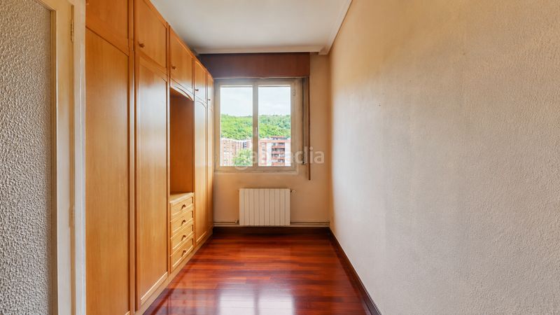 Foto f04ae3f2-cc0c-4ff6-bd91-7fdedc7868a8. Pis amb calefacció a San Ignacio-Elorrieta Bilbao