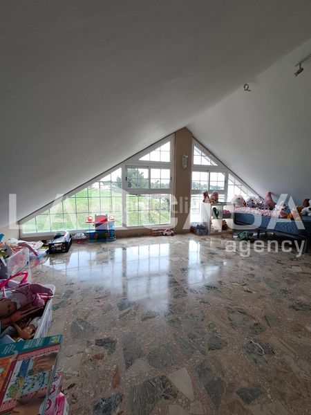 Foto 6af1daf6-81f4-4d22-bb49-adfb3c269b72. Xalet amb piscina a Can Parellada Terrassa