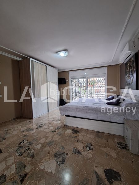 Foto d5fd7dec-bb24-4757-8677-d7bed0f75094. Xalet amb piscina a Can Parellada Terrassa