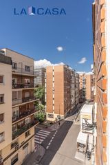 Appartement à Chopera. Piso de 80 m con 3 dormitorios y terraza en madrid