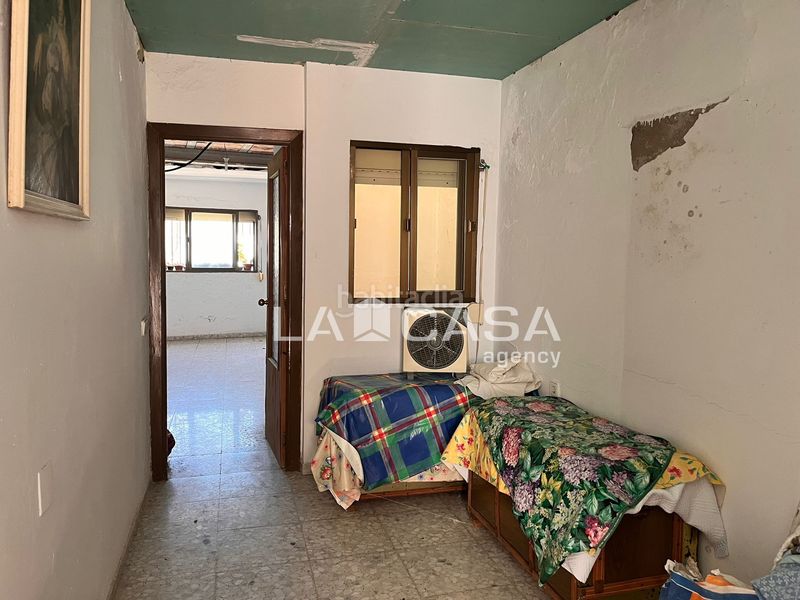 Foto 067c59eb-aeaa-4867-9af5-9dede5124d64. Casa amb aparcament a Pescadores - Saladillo Algeciras
