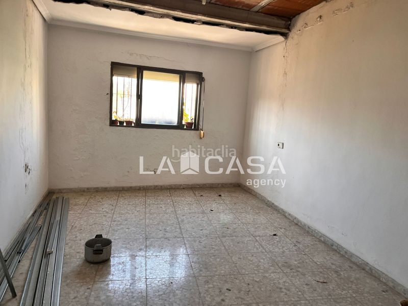 Foto 840b967a-8e2b-4c53-a24b-e676a808579a. Casa amb aparcament a Pescadores - Saladillo Algeciras