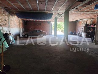 Local Comercial a La Granja - La Colina - Los Pastores. Local comercial 320 m a reformar en calle al cobre, algeciras
