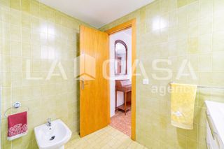Pis a Sant Isidre. Piso de 112 m con 4 dormitorios y ascensor en valència