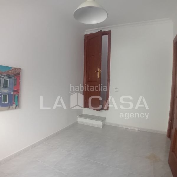 Foto 63065318-cab4-4090-bca7-b460fa15377e. Casa amb aparcament a Barrios (Los)